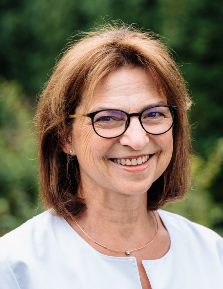 Dr. Med. Gertraud Maier & Dr. Med. Wolfhart König Willkommen in der Hausarztpraxis Vilsheim und Altfraunhofen